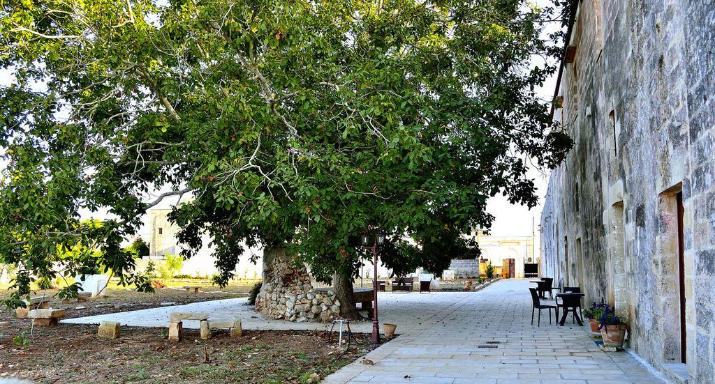 Casino De Viti - Dimora Storica Con Piscina Villa Vaste Luaran gambar